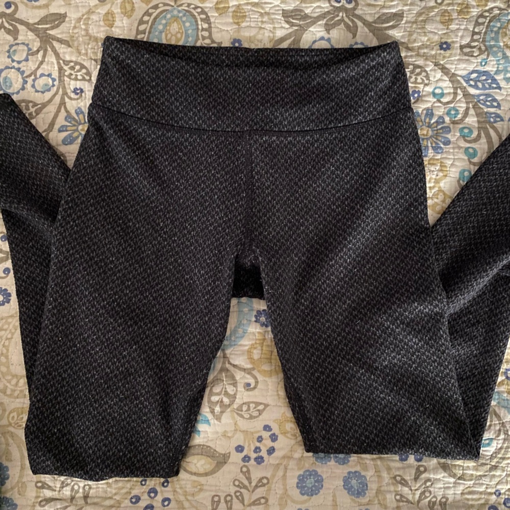 Kyodan Black Textured Leggings